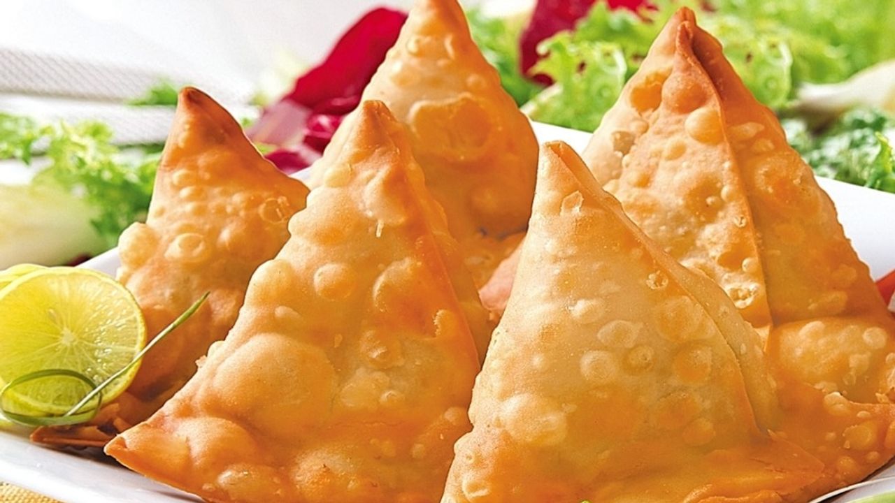 Vegetable Samosa (2pc)