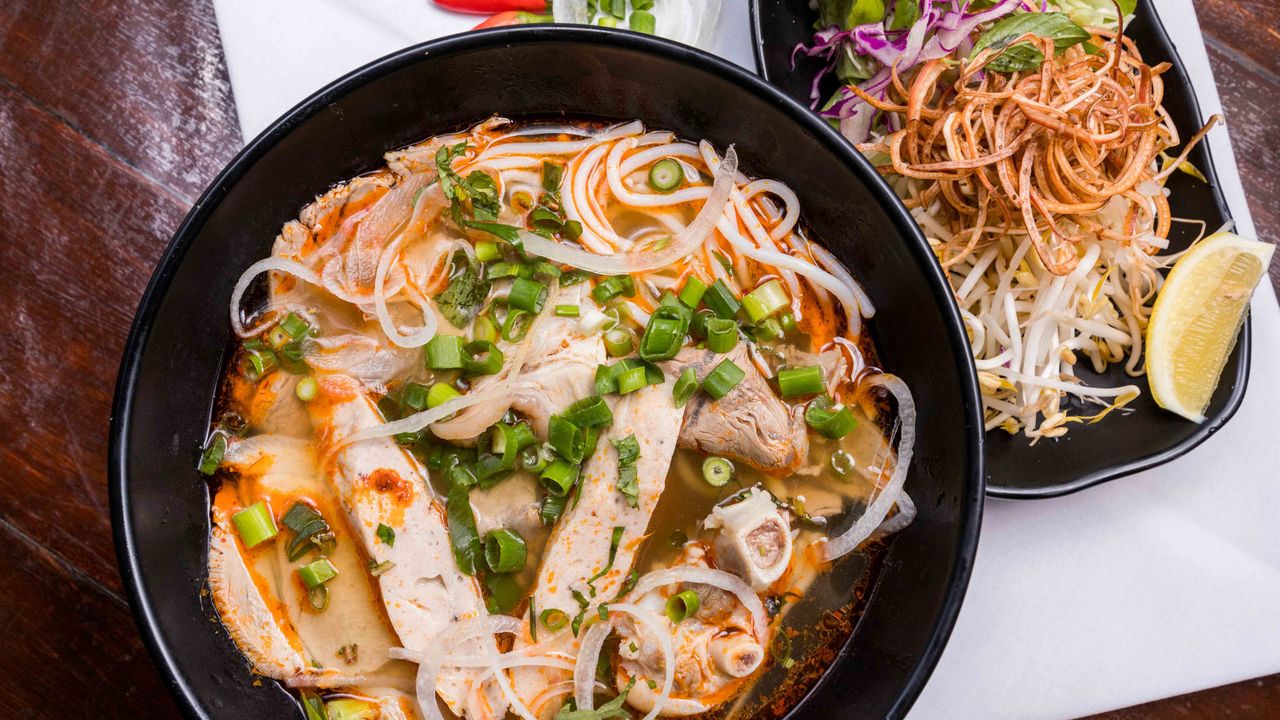 Bun Bo Hue / 順化⽜⾁檬粉