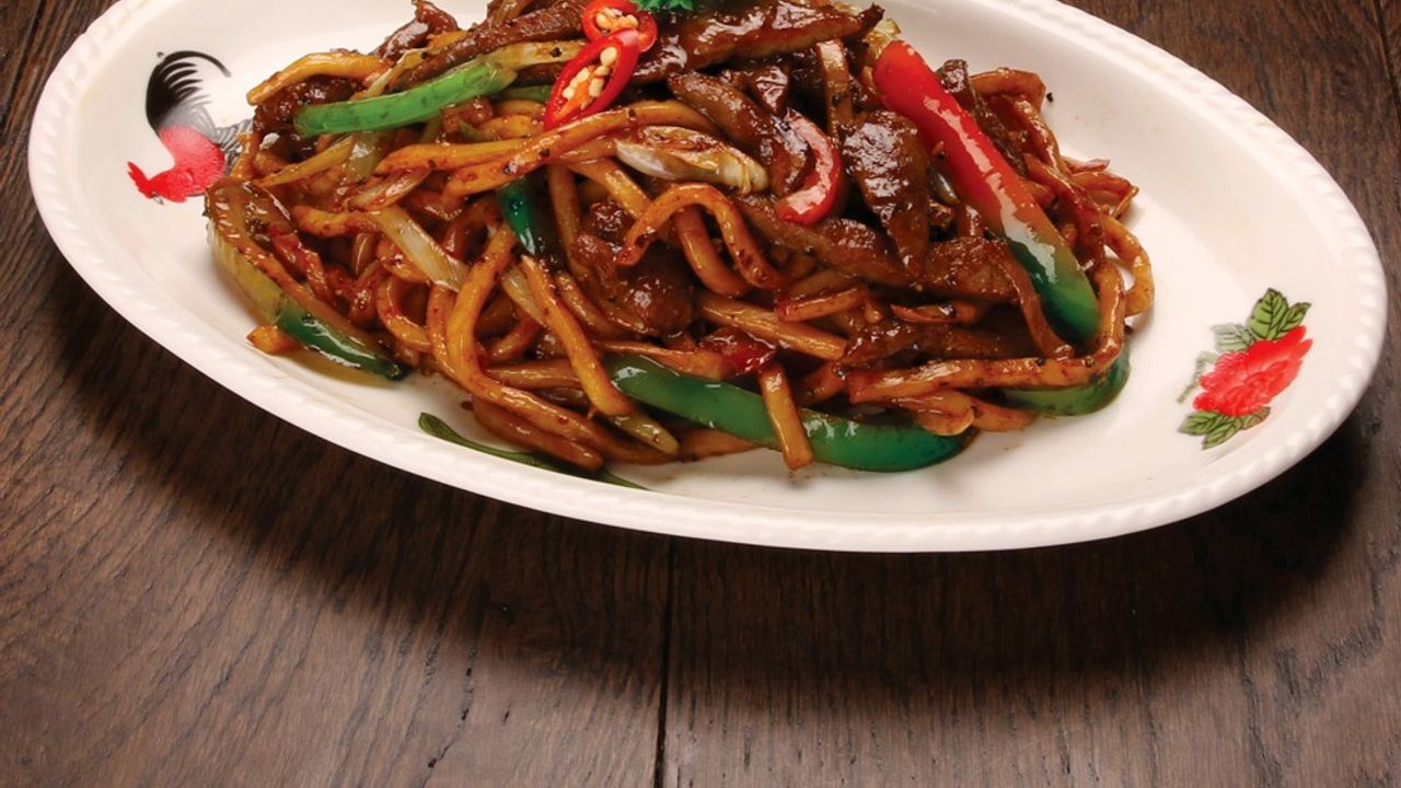 N20. Fried Black Pepper Beef Udon