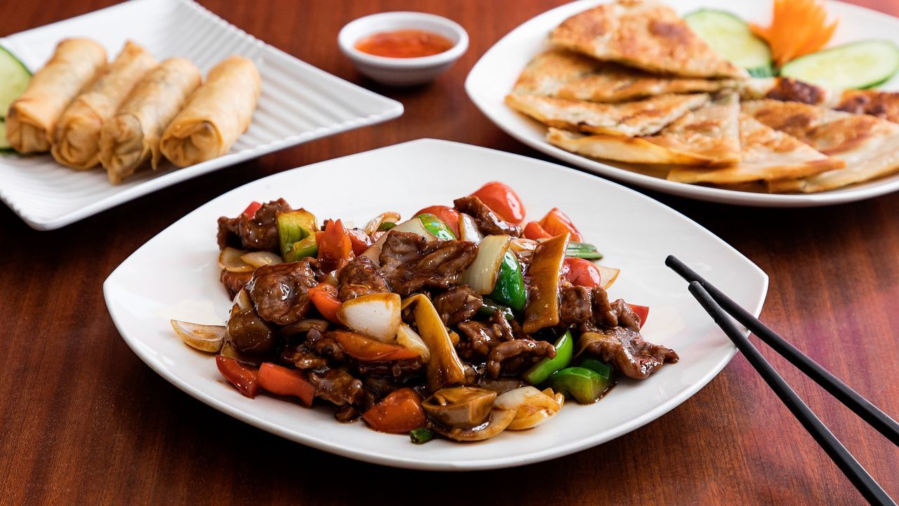 Beef in Black Pepper Sauce 黑椒牛柳
