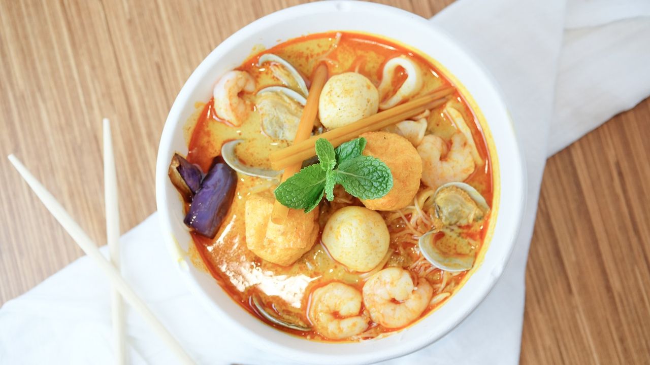 N03 Curry Laksa (Seafood)