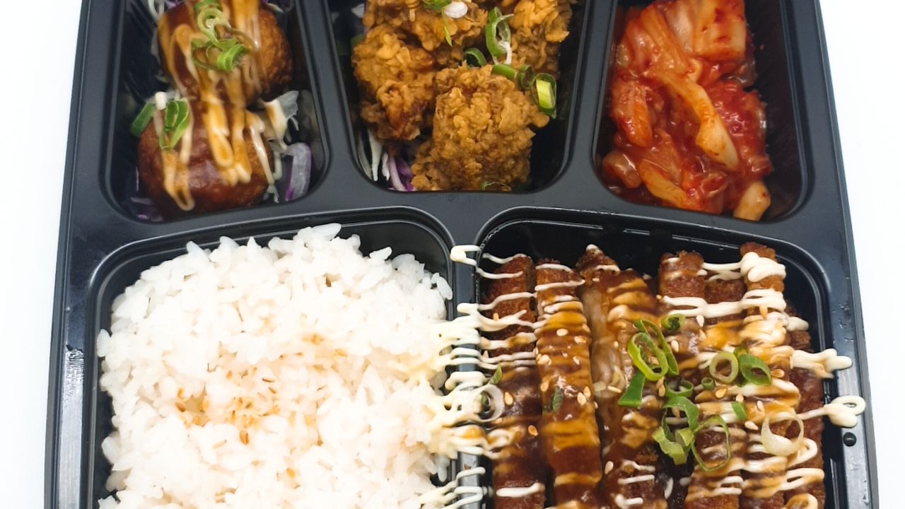 Crispy Chicken Dosirak Box