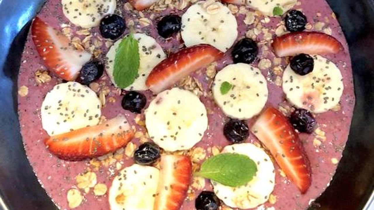 Rainbow Smoothie Bowl