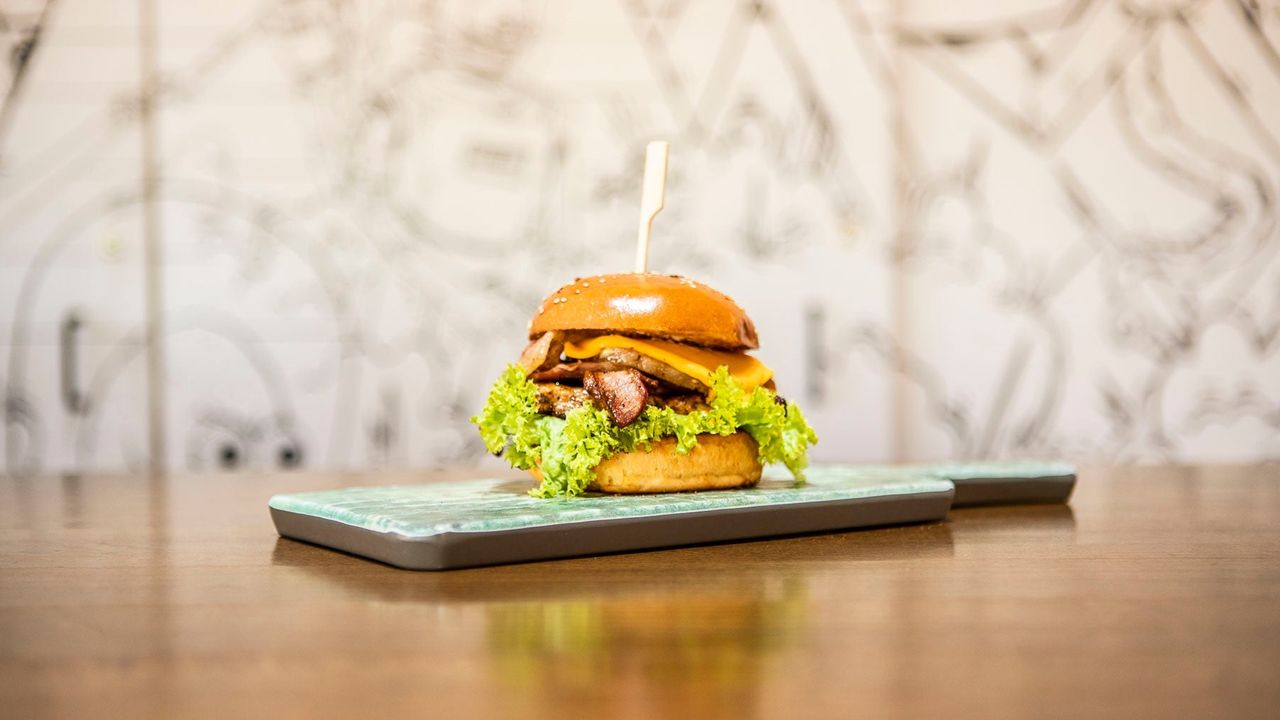 Ragin' Cajun Burger