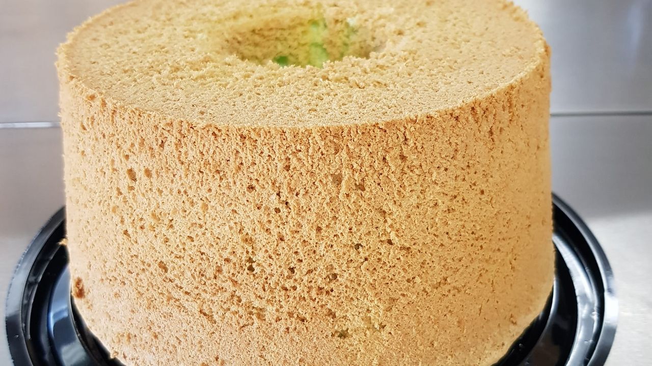 Chiffon whole cake PANDAN or ORANGE
