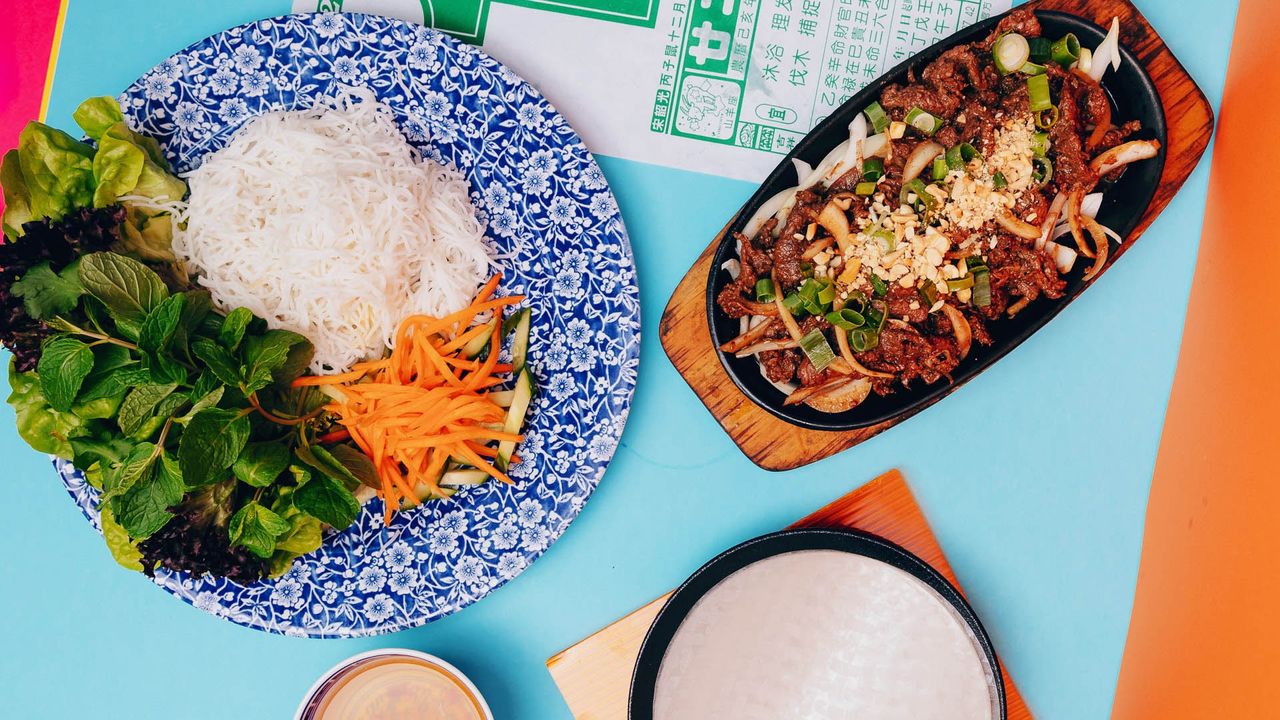 DIY Sizzling Beef Roll – Ups