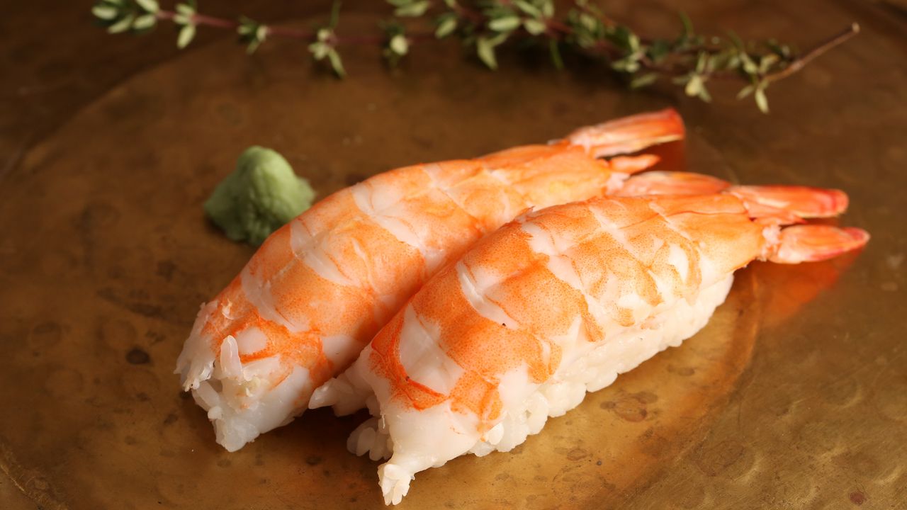 Jumbo Ebi Nigiri (2pcs)