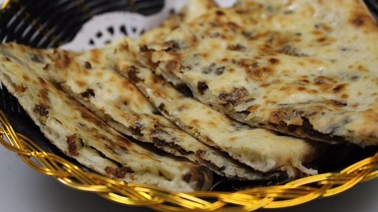 Kashmiri Naan