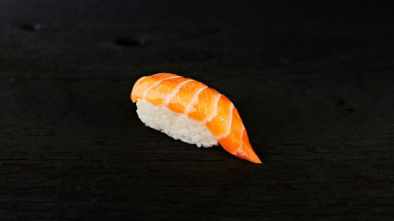 Salmon Nigiri