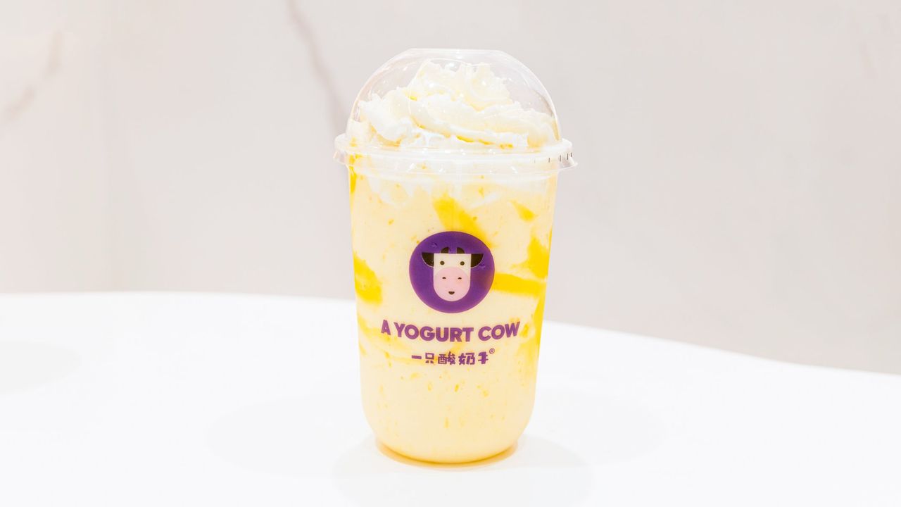 Mango, Yoghurt Whipped Cream