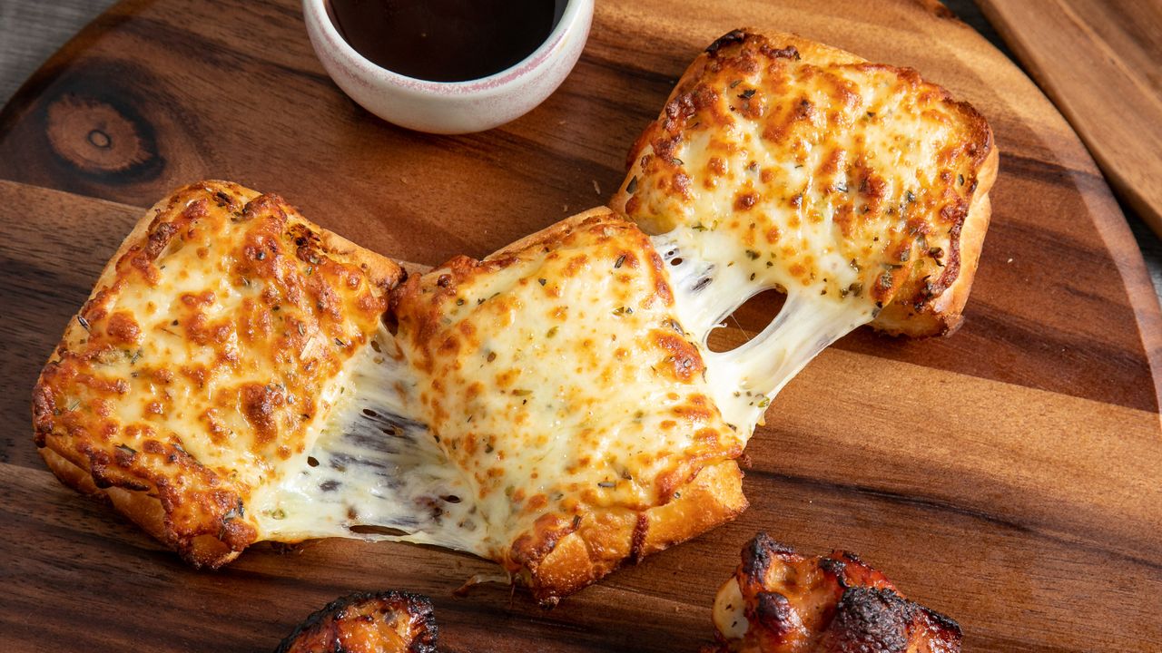 Cheesy Garlic Bread