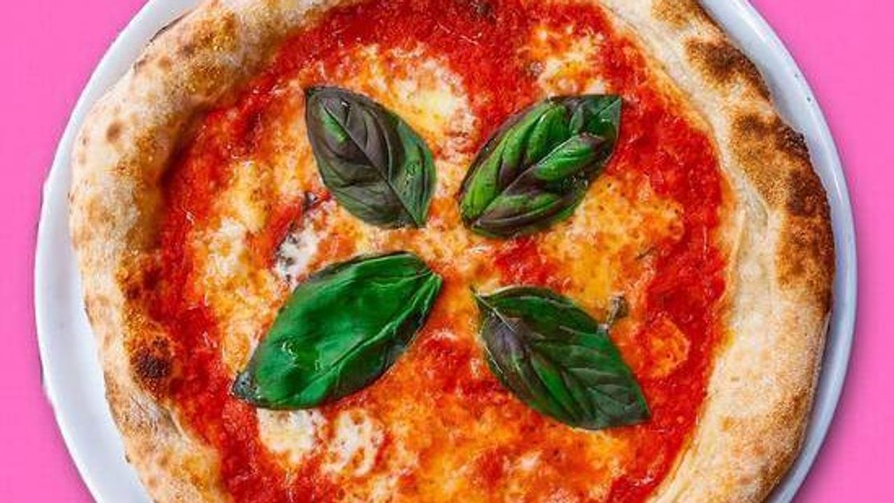 Vegan Margherita Pizza