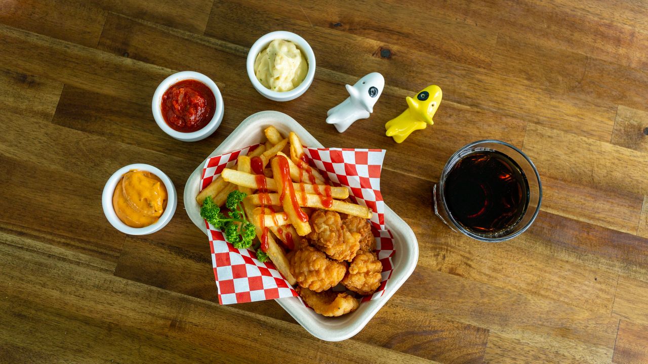 Salt & Pepper Squid with chips