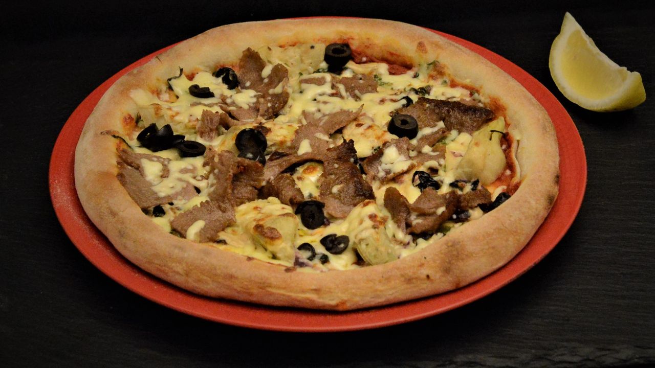 Capricciosa Pizza