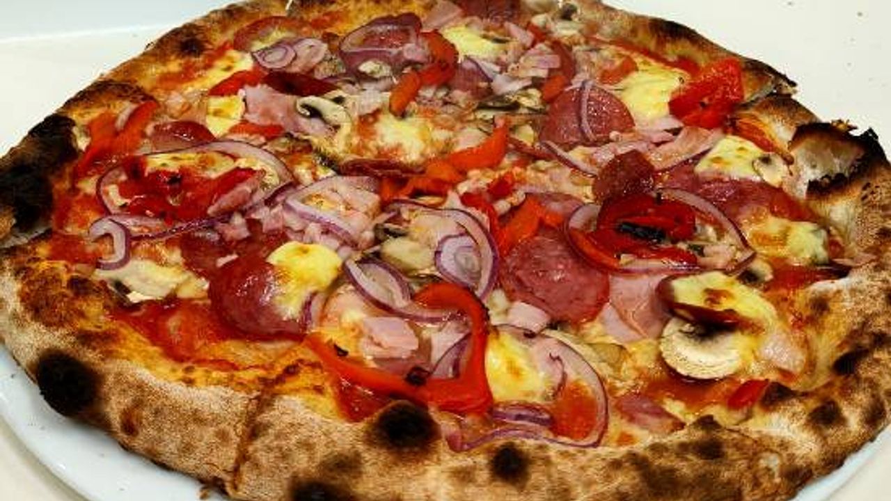 Superman Pizza