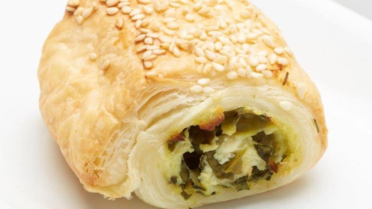 Mini Spinach and Ricotta Rolls (v)