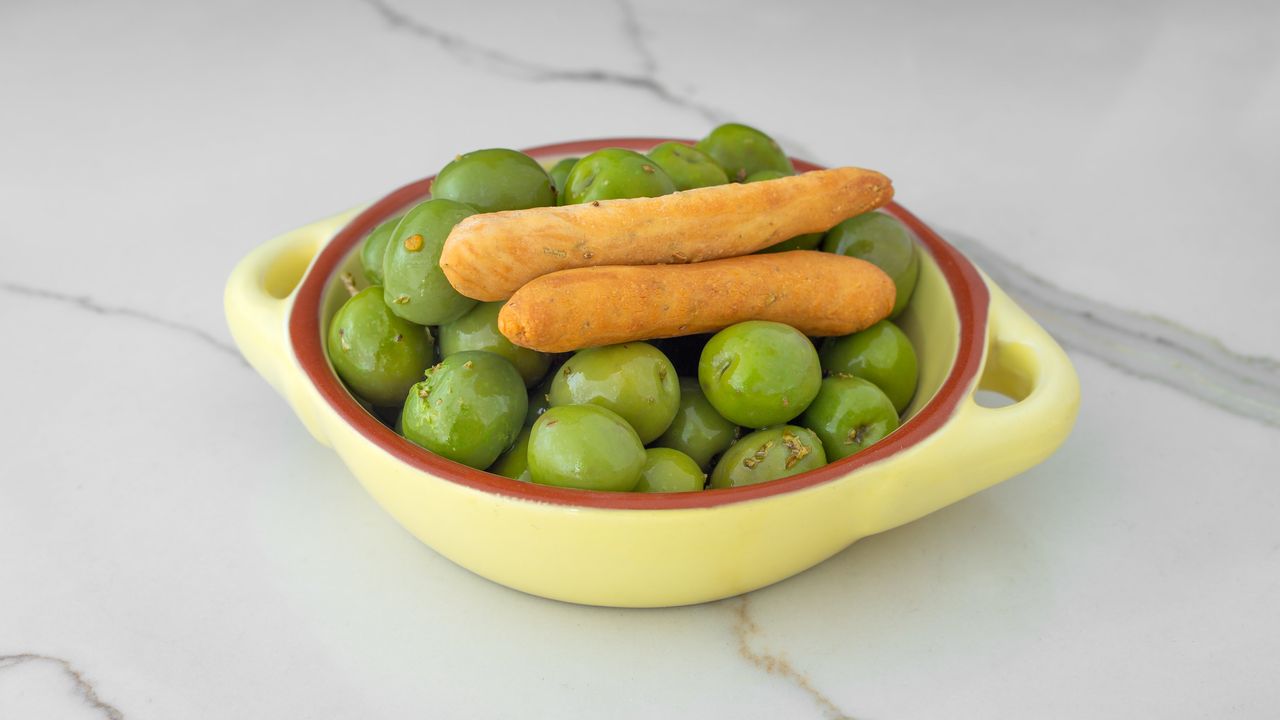 Olive Saltate