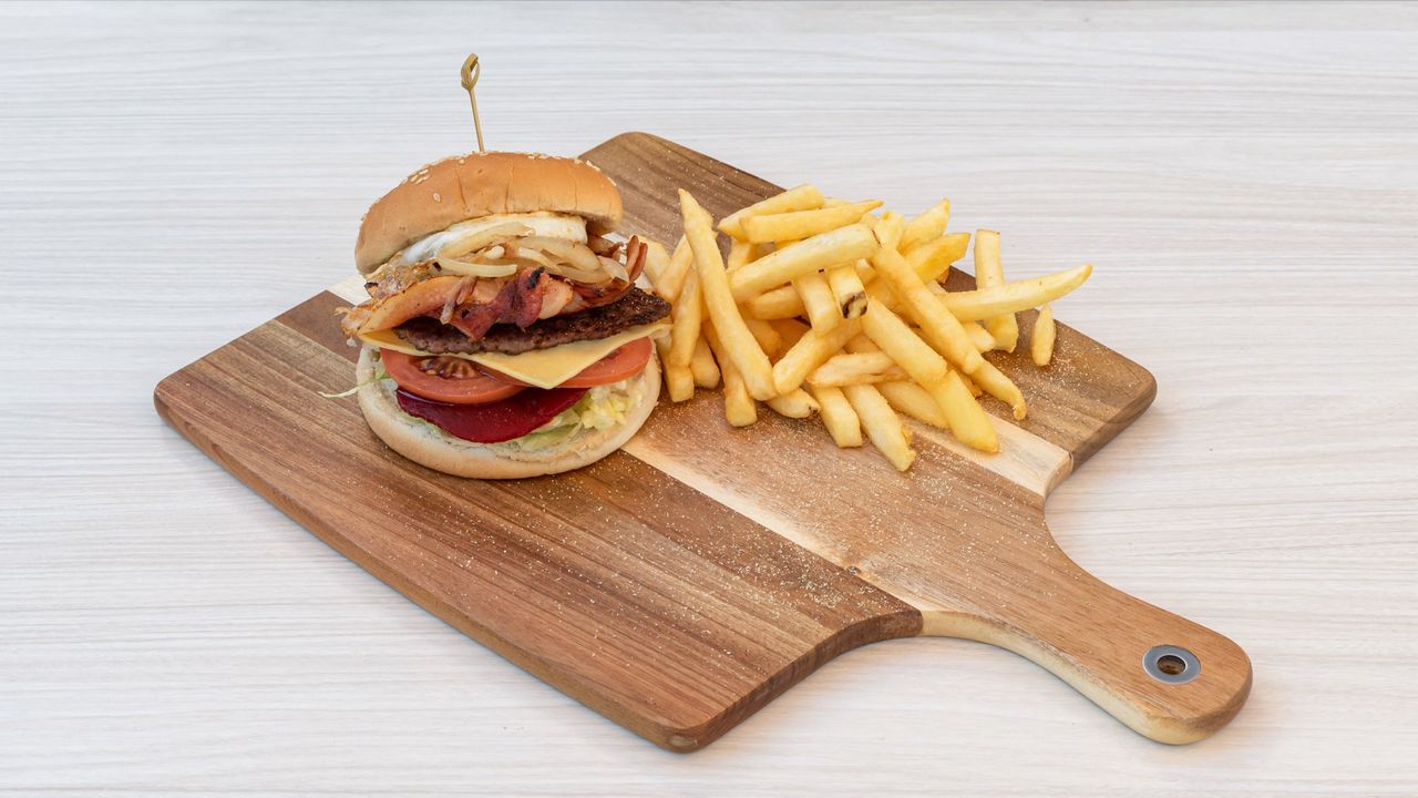 Hamburger with The Lot