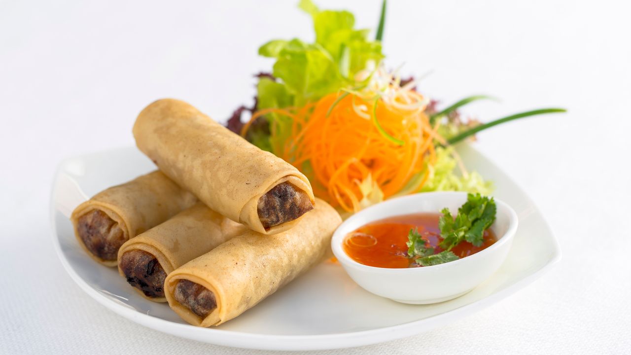 Vegetarian Spring Rolls (4 Pieces)