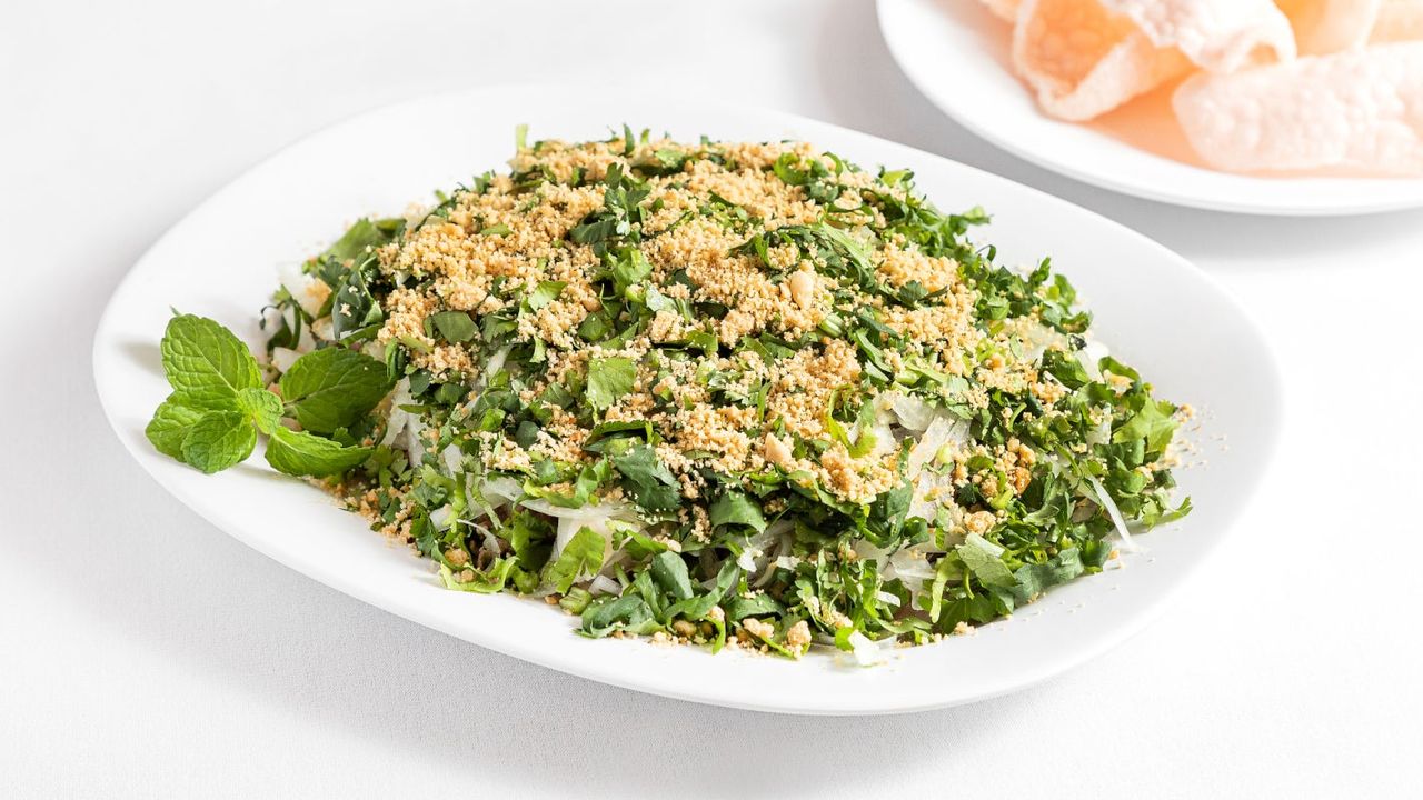 Sliced Beef Ginger and Hoisin Salad