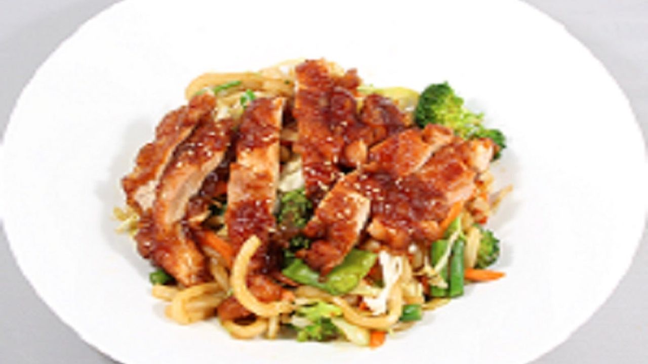 Teriyaki Chicken Pan-Fried Udon