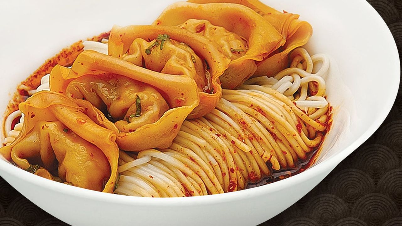 Shrimp & Pork Wonton Noodle with Spicy Sauce