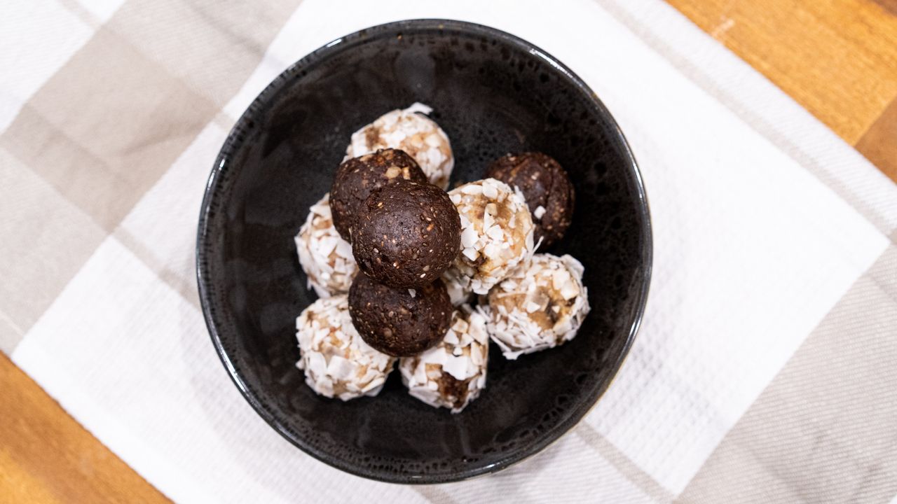 Almond, Dates Protein Balls