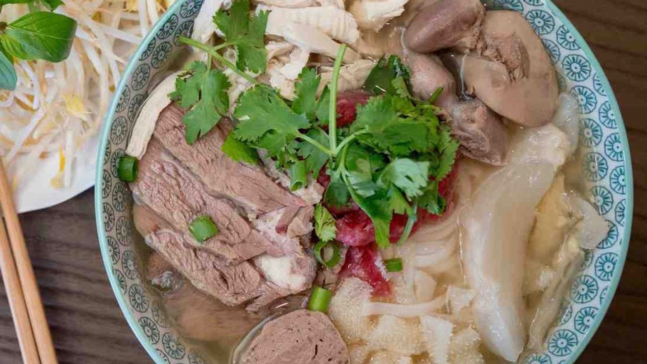 Combination Special Beef and Chicken Pho