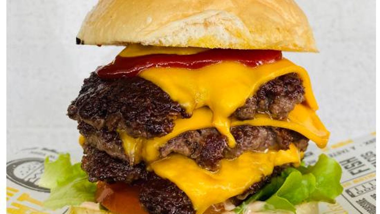 Triple Angus Burger