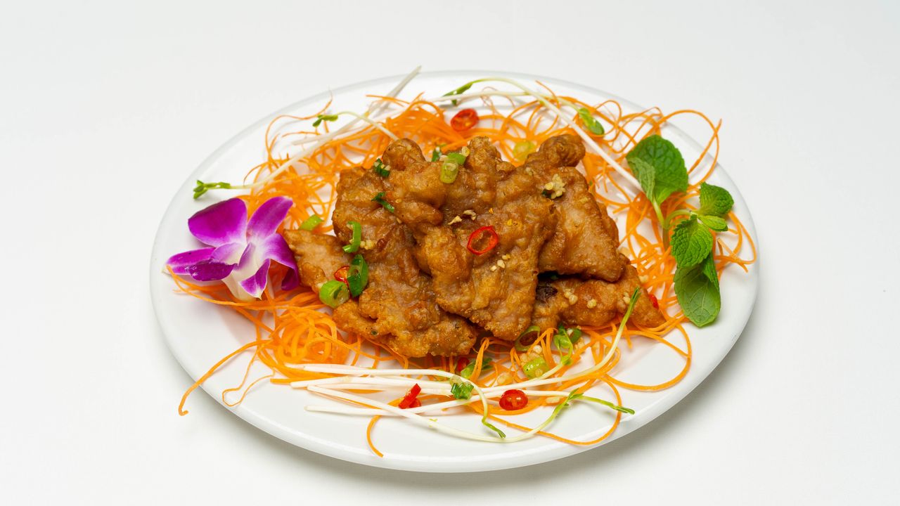 Deep Fried Pork Ribs in Spicy Salt	椒盐排骨