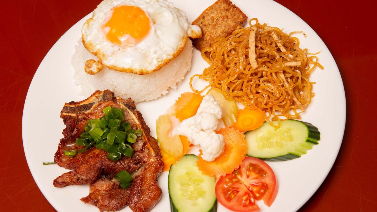 100. Broken Rice w the lot