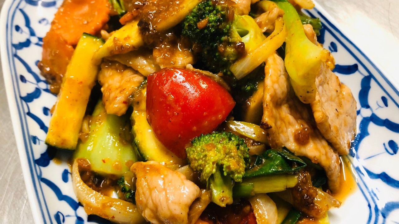 Thai Stir Fried Peanut Sauce (Satay Sauce)