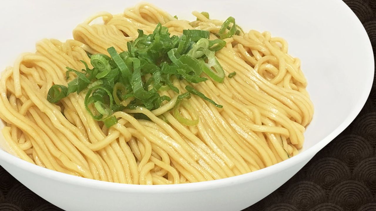 Dry Noodle with Special Shallot Sauce