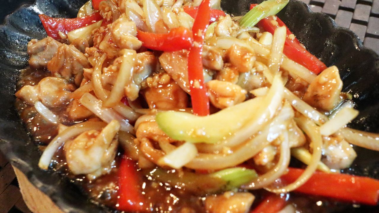 Chicken Deluxe Sizzling Sauce