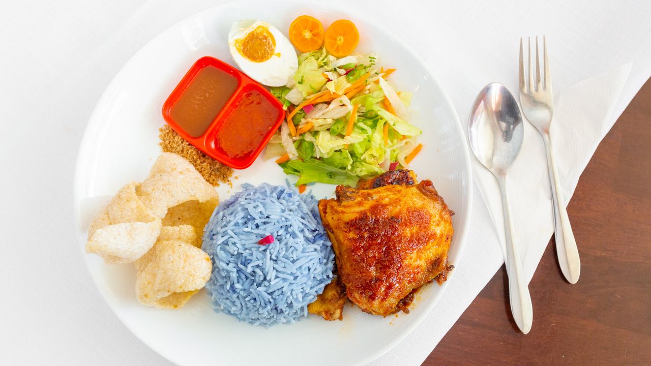 R13. Nasi Kerabu Ayam Percik