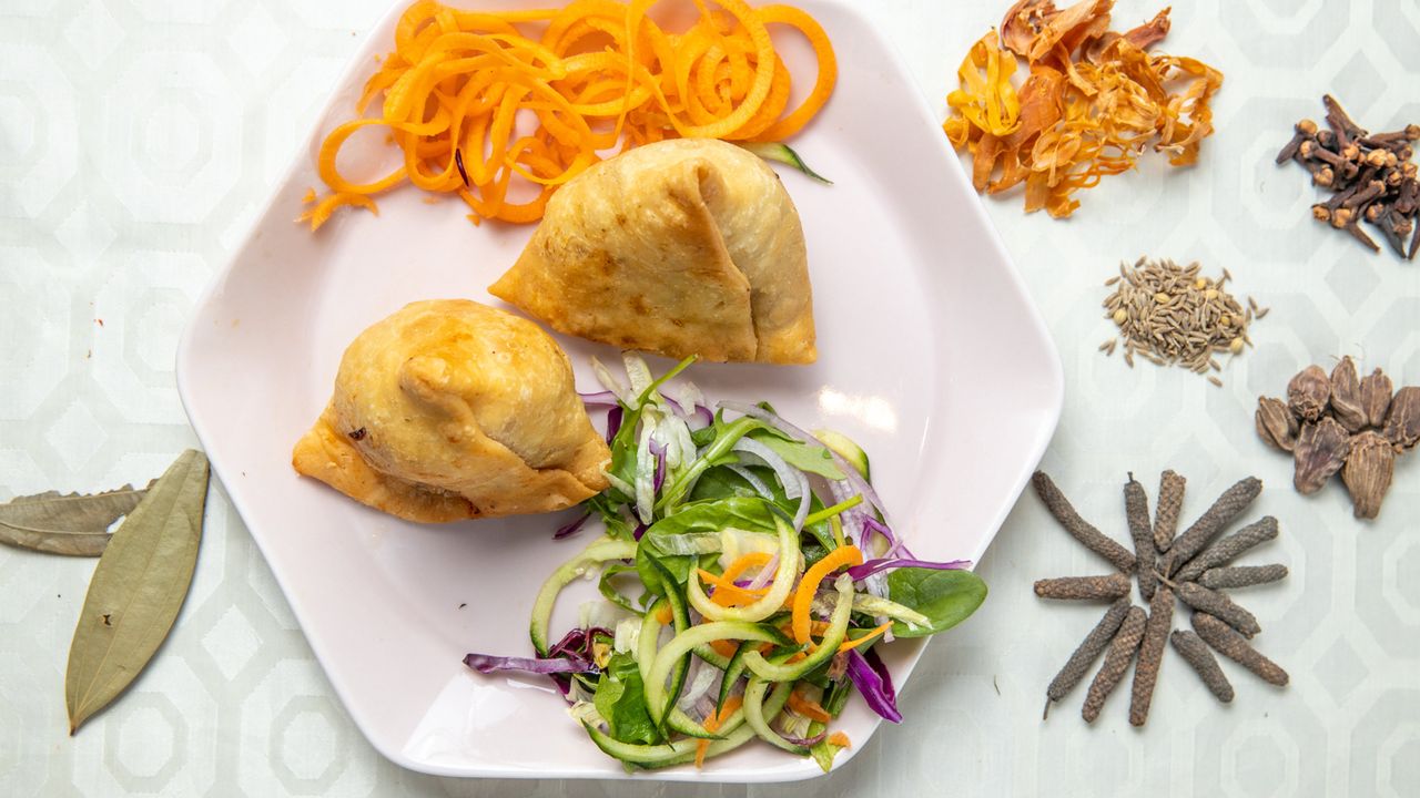 Vegetable Samosa (2pc)