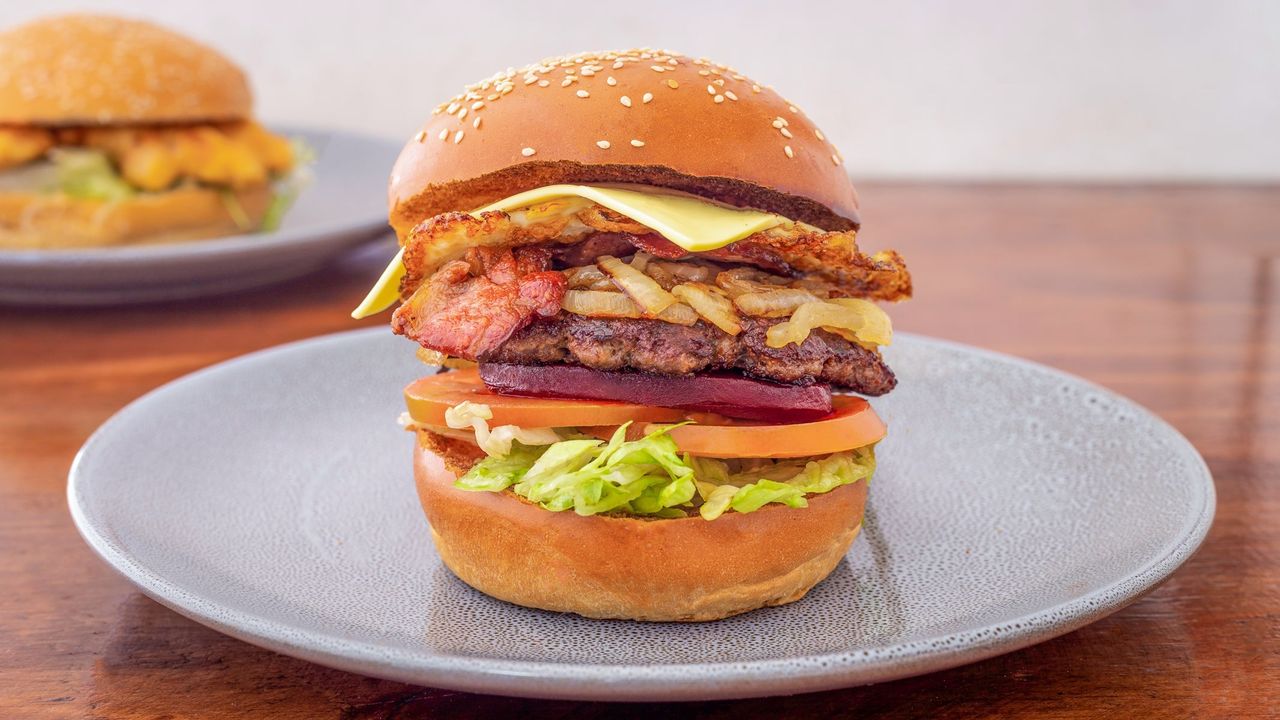 Beef Burger with the LOT