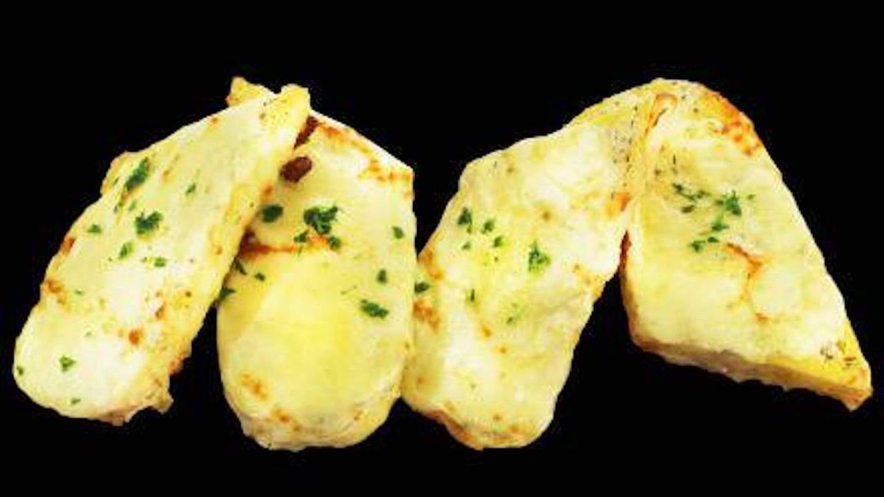 Cheesy Garlic Bread (4158 kJ)