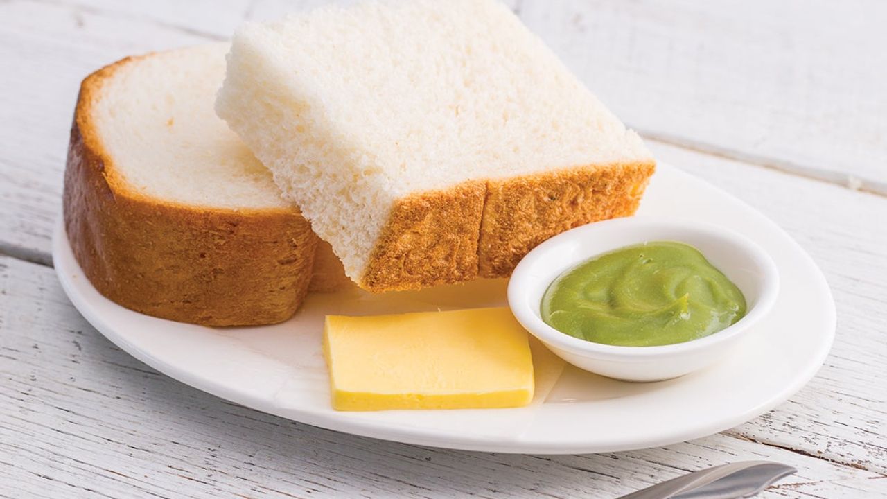 Hainan Toasted Bread with Butter and Kaya
