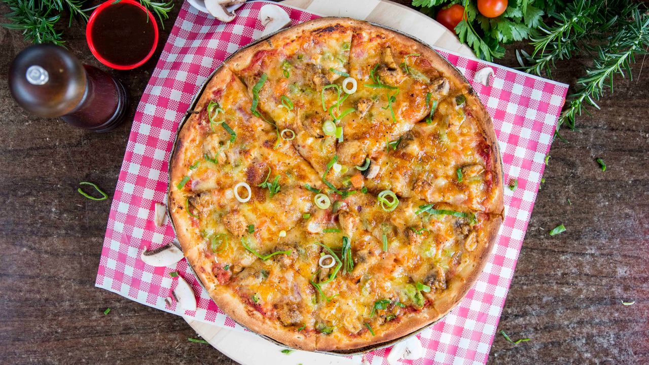 Mushroom Tikka Masala Pizza