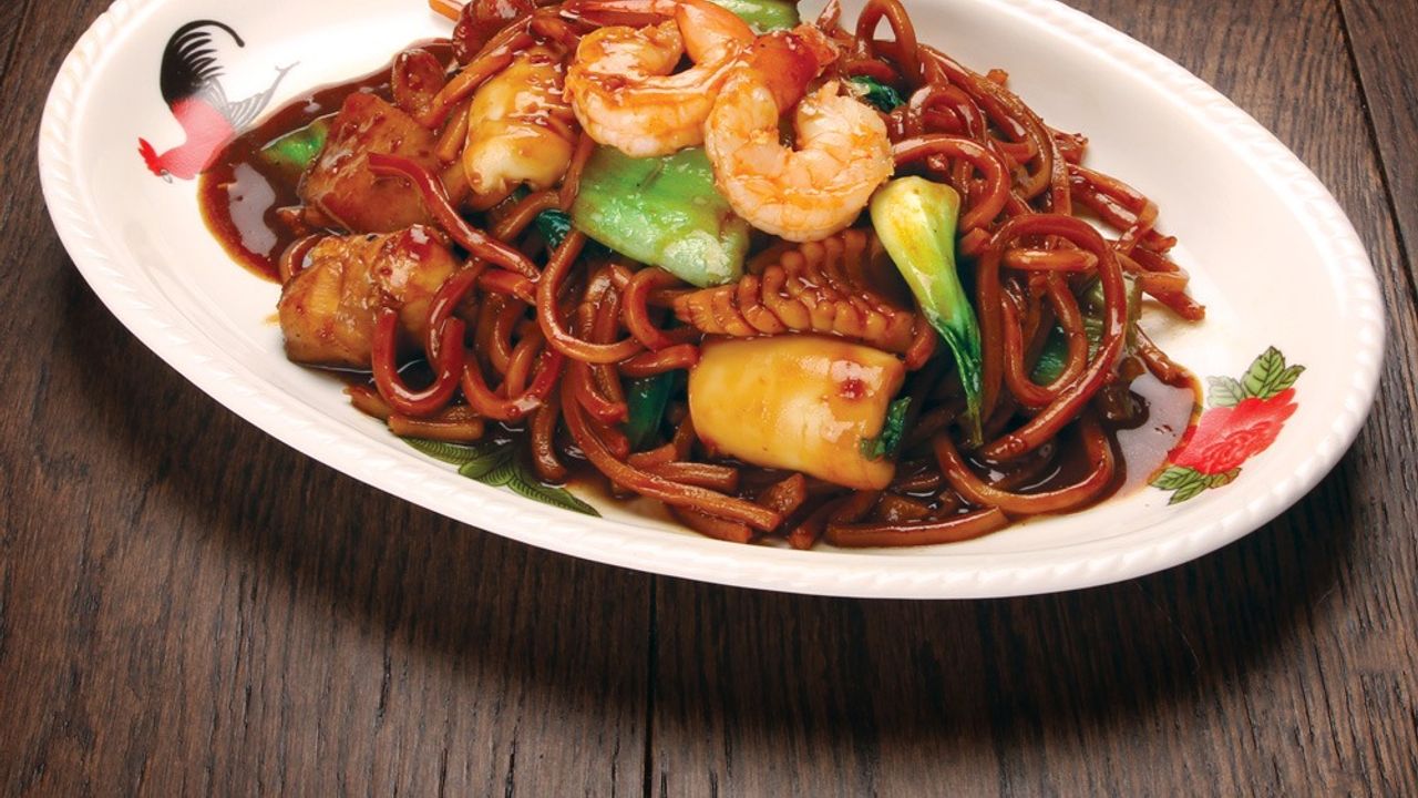 N4. Fried Hokkien Mee