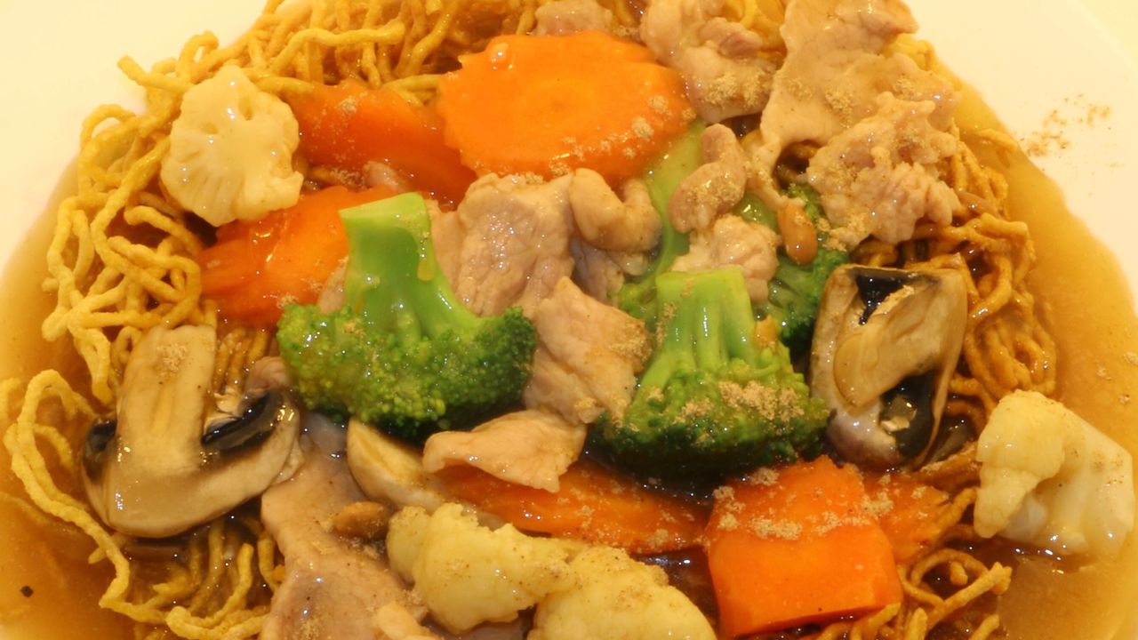 38. Crispy Egg Noodles with Gravy