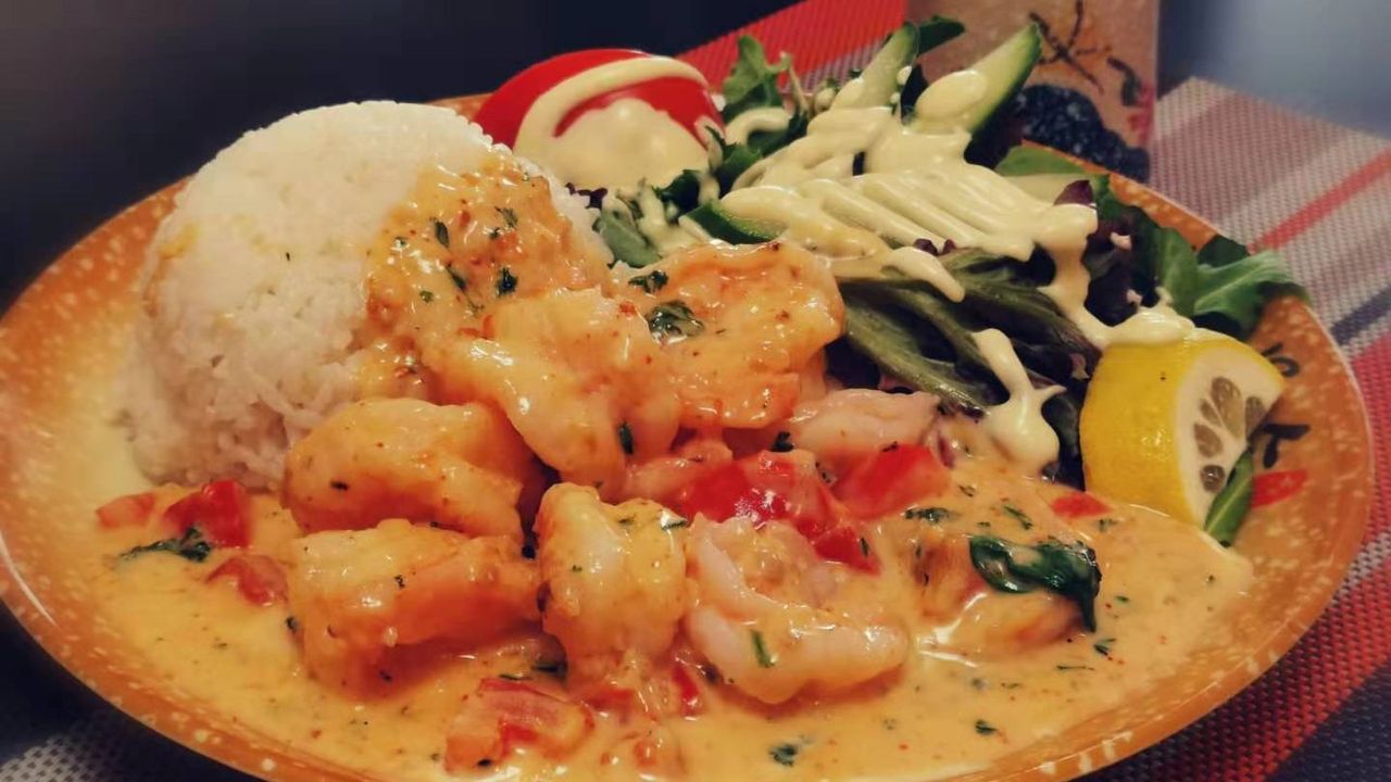 47. Tori Garlic Yaki Rice /  蒜蓉饭