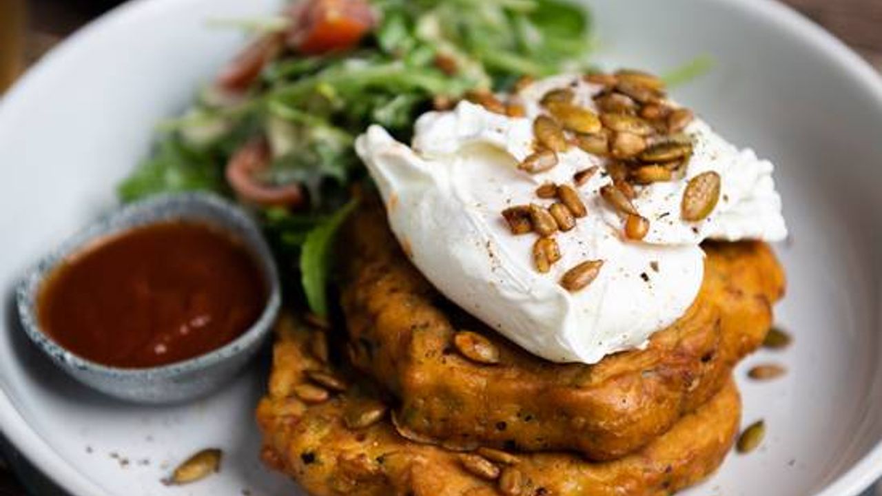 Zucchini & Halloumi Fritters