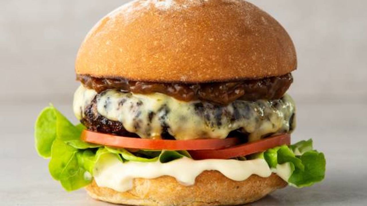 Wagyu Cheese & Caramelised Onion