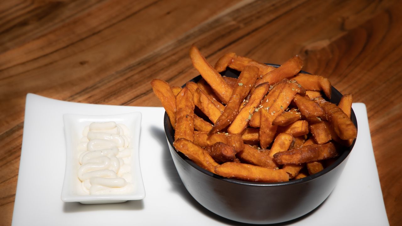 Sweet Potato Chips with Aioli