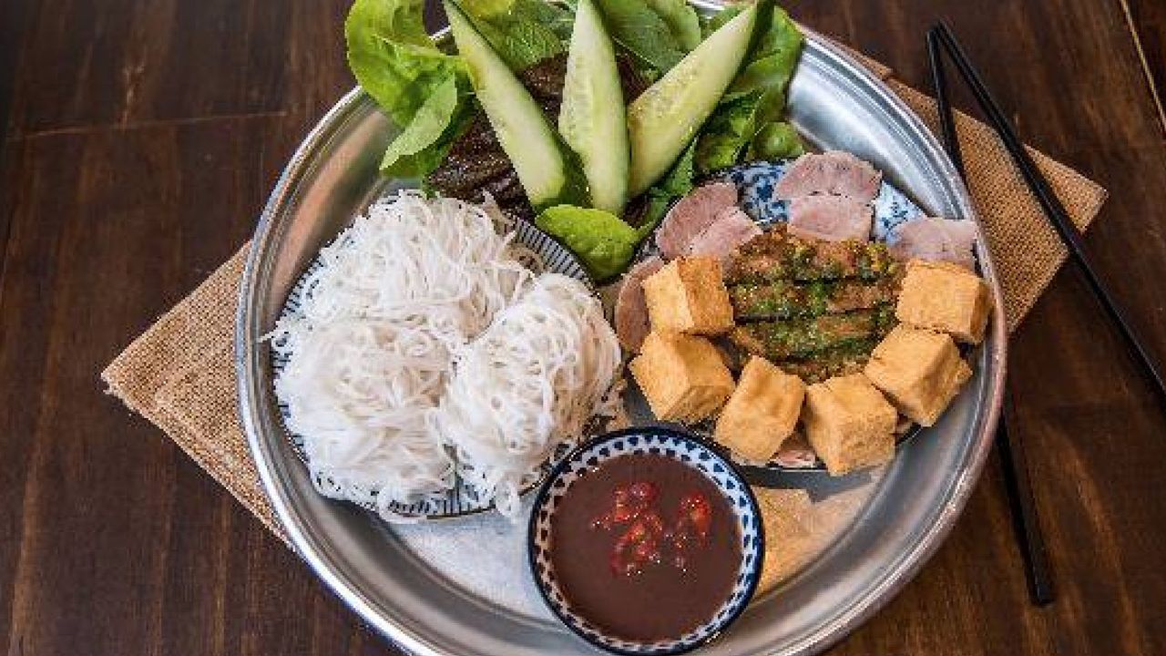 Fried Tofu, Steamed Pork Belly with Fermented Shrimp Paste Vermicelli (Bun Dau Mam Tom)