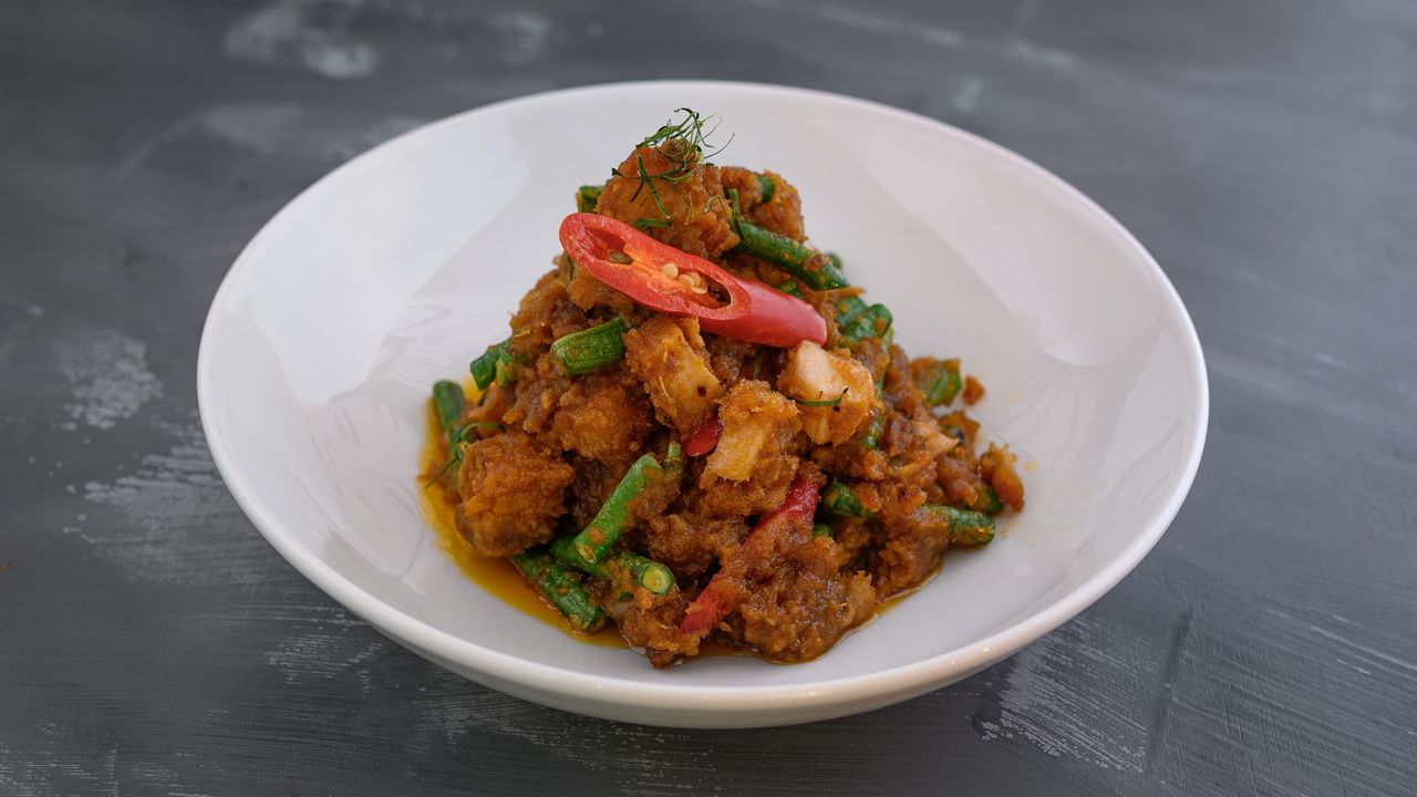 Stir Fried Crispy Pork with Prik Khing (served w/ complimentary rice)