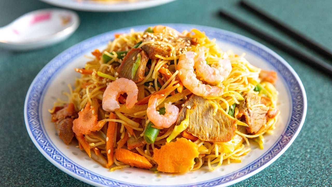 9. Singapore Fried Noodle