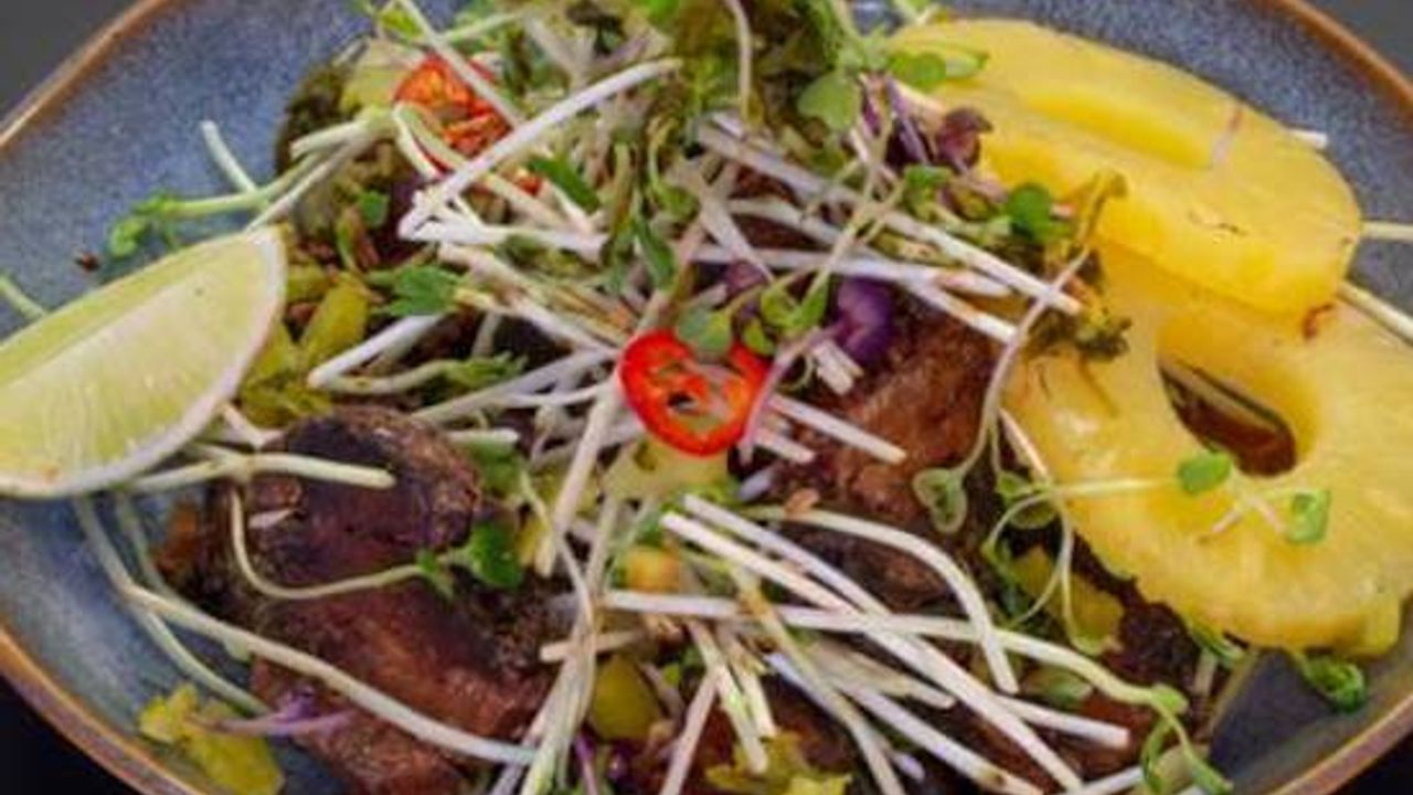 Thai Caramelised Pork Salad